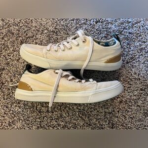 Toms, Women’s Cream and Tan Casual Shoes